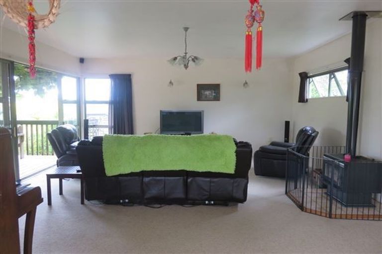 Photo of property in 163b Colwill Road, Massey, Auckland, 0614