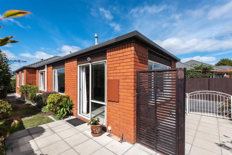 Photo of property in 15 Mcleish Lane, Spreydon, Christchurch, 8024