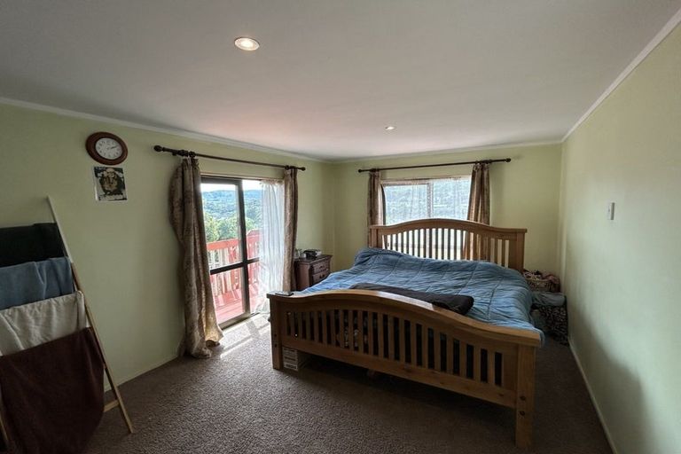 Photo of property in 17 Exploration Way, Whitby, Porirua, 5024