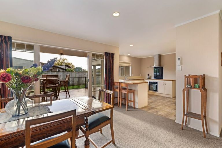 Photo of property in 12 Washington Parade, Milson, Palmerston North, 4414