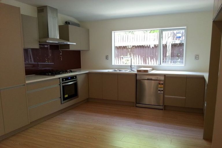 Photo of property in 21c Kerswill Place, Pakuranga, Auckland, 2010