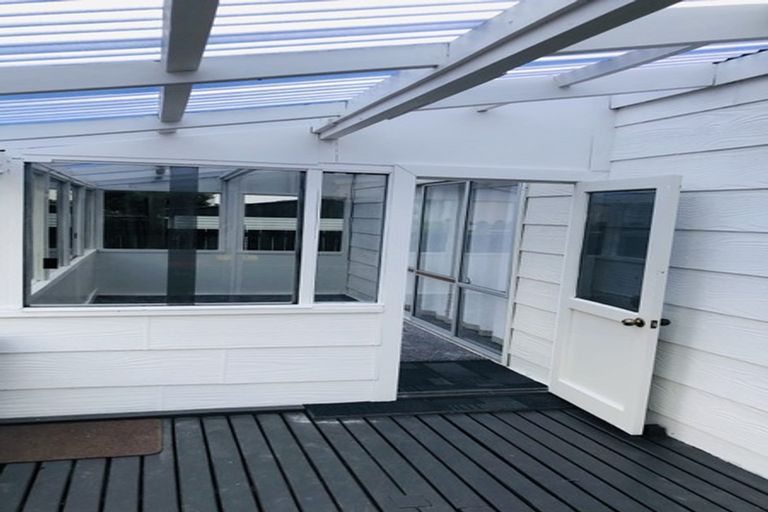 Photo of property in 1/102 Settlement Road, Papakura, 2110