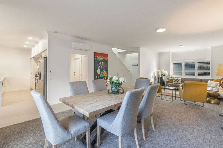 Photo of property in 18 Kensington Drive, Orewa, 0931