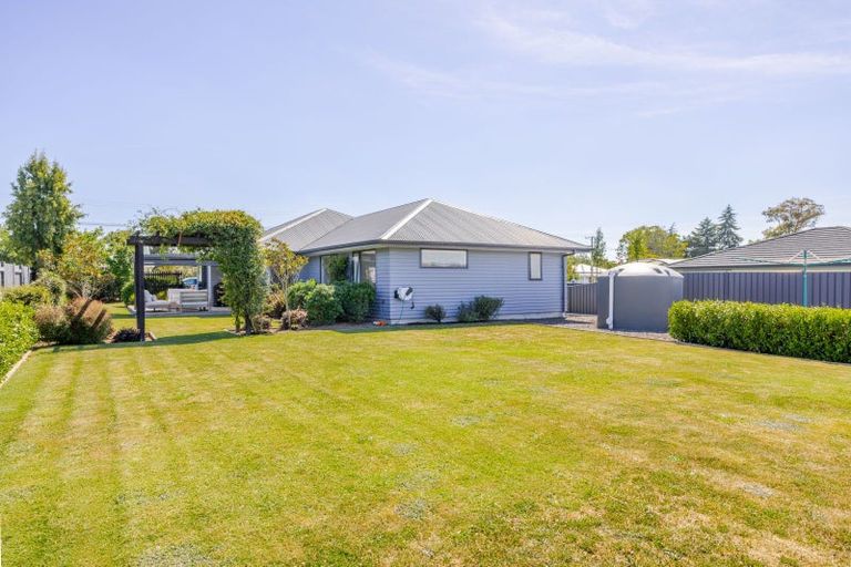 Photo of property in 20 Dee Street, Otane, 4202