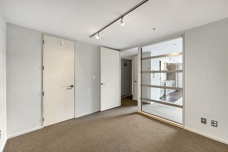 Photo of property in Vespa Apartments, 505/20 Hanson Street, Mount Cook, Wellington, 6021