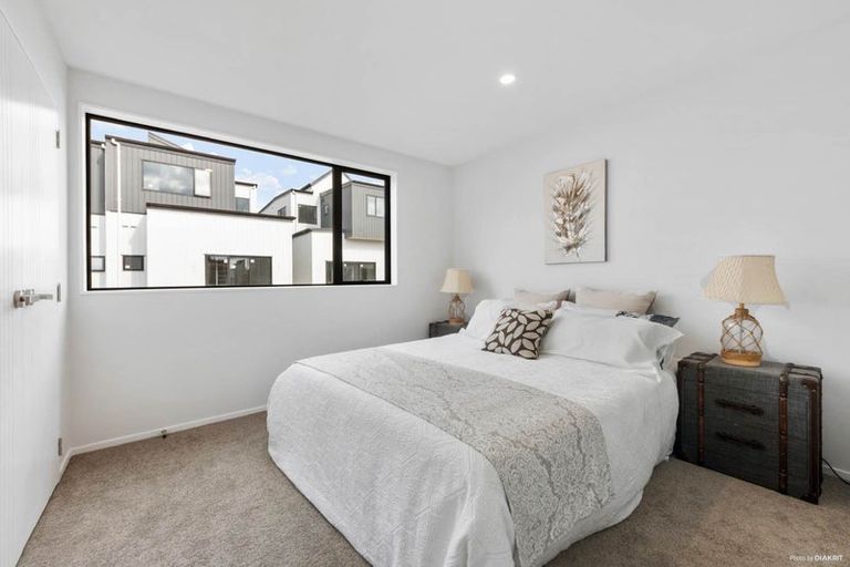 Photo of property in 6 Hearth Street, Flat Bush, Auckland, 2019