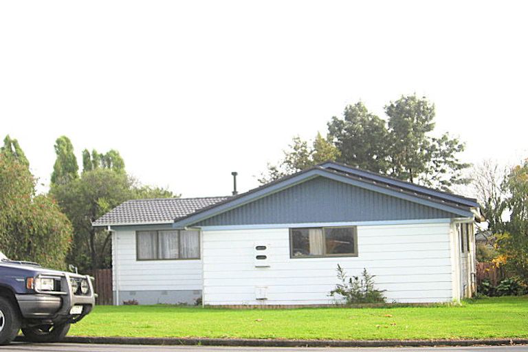 Photo of property in 339 Bucklands Beach Road, Bucklands Beach, Auckland, 2012