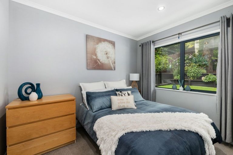 Photo of property in 43 Forest Road, Pinehaven, Upper Hutt, 5019