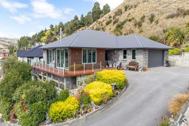Photo of property in 9 Selkirk Street, Roxburgh, 9500