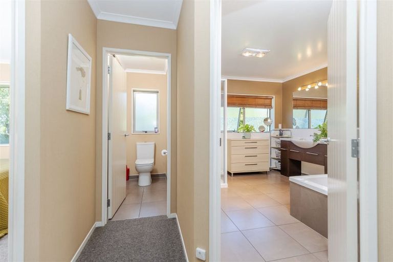 Photo of property in 37 Mangauika Road, Pirongia, Te Awamutu, 3876