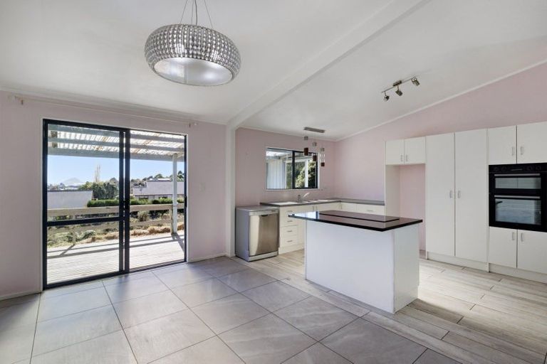 Photo of property in 383r Kaitemako Road, Welcome Bay, Tauranga, 3175