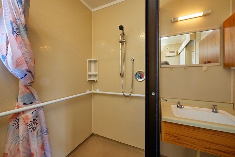 Photo of property in 16 Yarmouth Street, Kaikoura, 7300