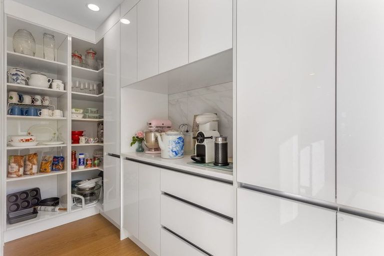 Photo of property in 9 Arahi Place, Rototuna North, Hamilton, 3210