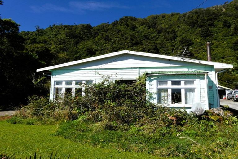 Photo of property in 8 Torea Street, Granity, 7823