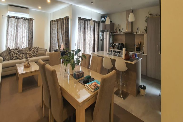 Photo of property in 61 Grove Road, Papakura, 2110