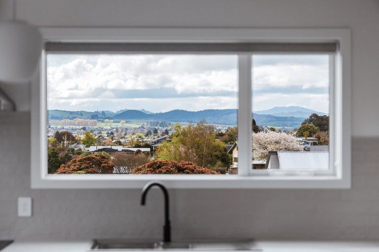 Photo of property in 38 Puriri Street, Hilltop, Taupo, 3330