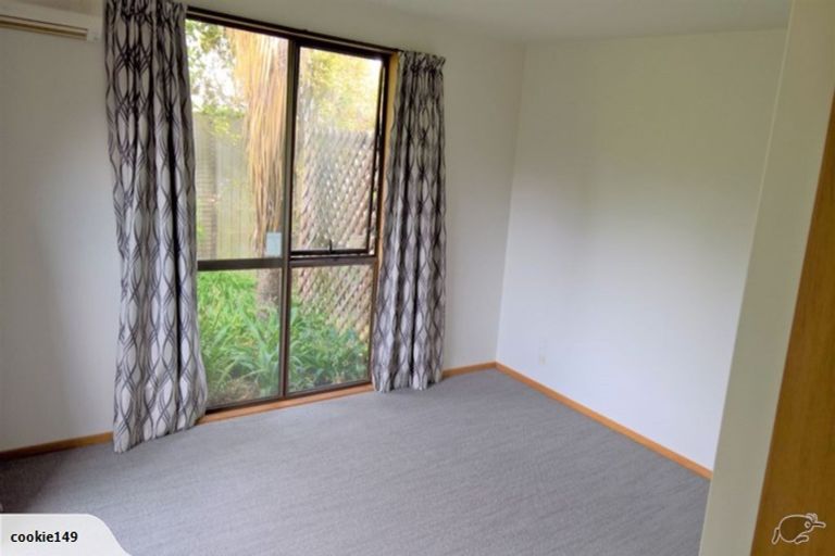 Photo of property in 2/40 Windermere Road, Papanui, Christchurch, 8053