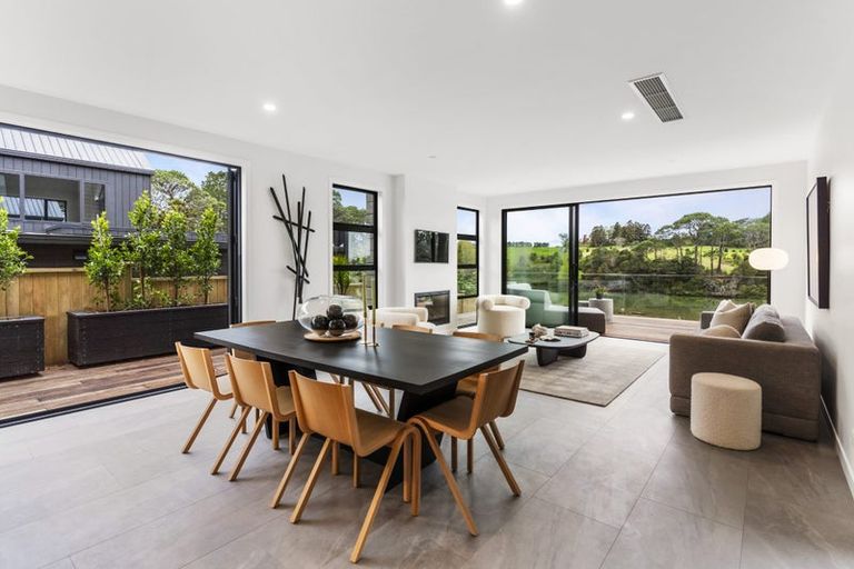 Photo of property in 39 Elliot Street, Riverhead, 0820