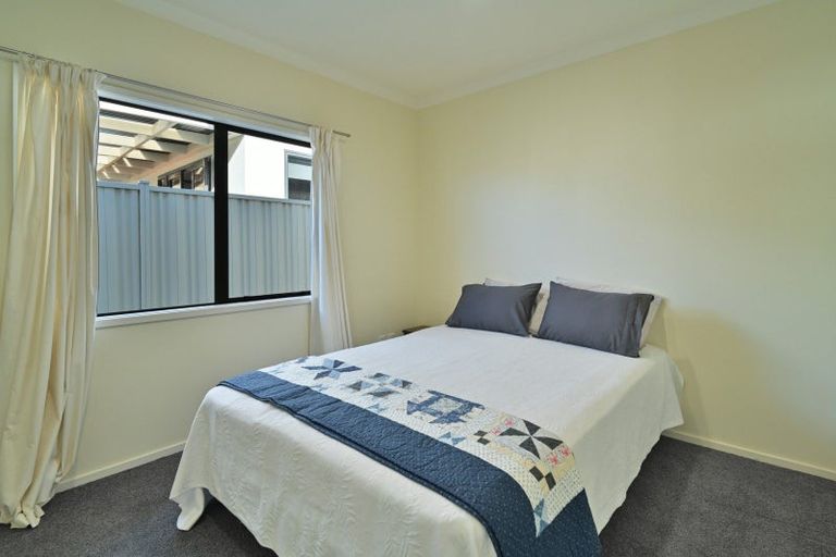 Photo of property in 37 Fairview Place, Havelock North, 4130