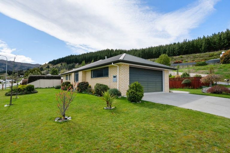 Photo of property in 68 Shields Street, Clyde, 9330