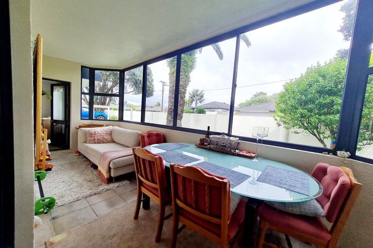 Photo of property in 15a Puriri Avenue, Orewa, 0931