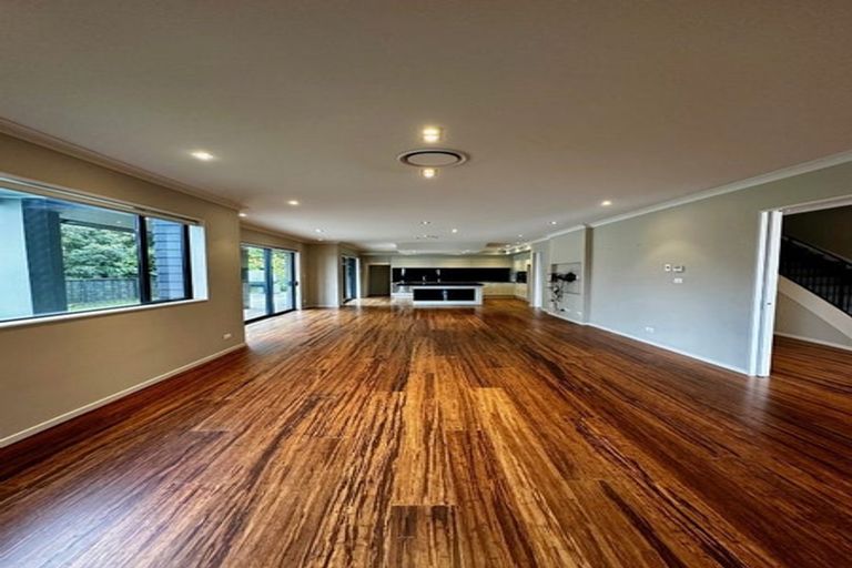Photo of property in 100a Cyril French Drive, Flat Bush, Auckland, 2016