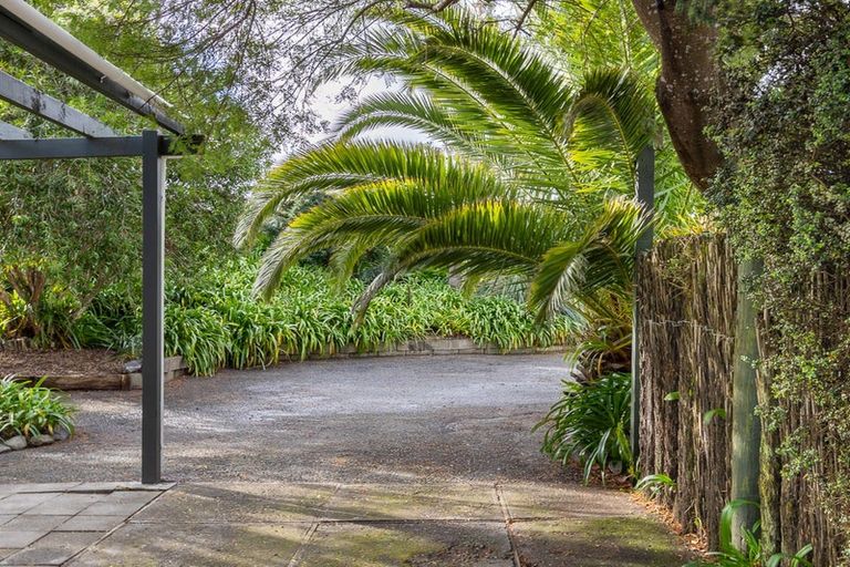 Photo of property in 63 Mazengarb Road, Paraparaumu Beach, Paraparaumu, 5032
