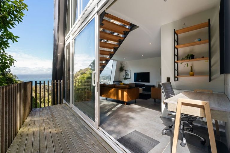 Photo of property in 64a Orangi Kaupapa Road, Northland, Wellington, 6012