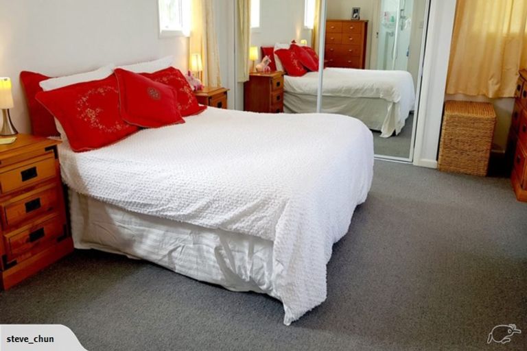 Photo of property in 8 Risby Place, Burnside, Christchurch, 8053