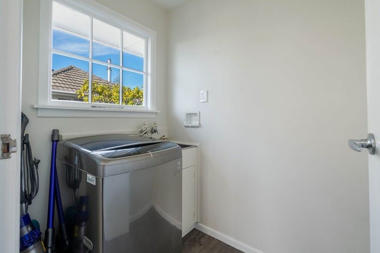 Photo of property in 8 Denise Crescent, Hornby, Christchurch, 8042