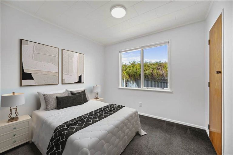 Photo of property in 8 Skerrett Crescent, Tamatea, Napier, 4112