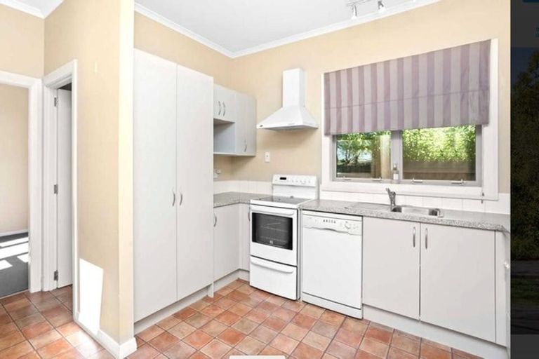Photo of property in 6 Norwood Street, Beckenham, Christchurch, 8023
