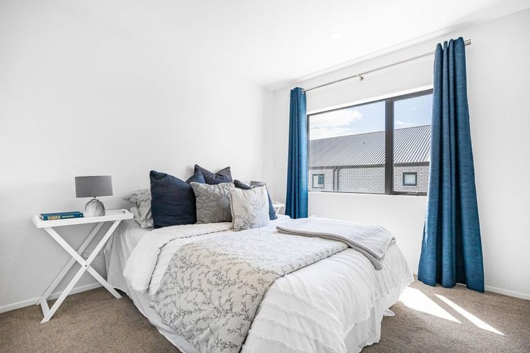 Photo of property in 6 Desalt Drive, Hobsonville, Auckland, 0616