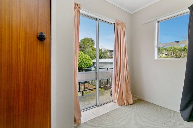 Photo of property in 4 Kereru Street, Two Mile Bay, Taupo, 3330