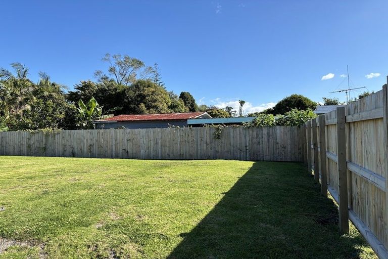 Photo of property in 22a Taikata Road, Te Atatu Peninsula, Auckland, 0610