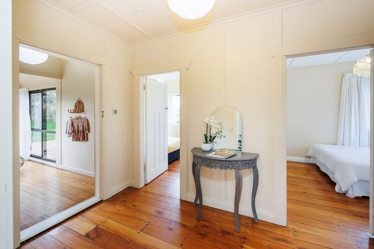 Photo of property in 765 Makerua Road, Tokomaru, Palmerston North, 4474