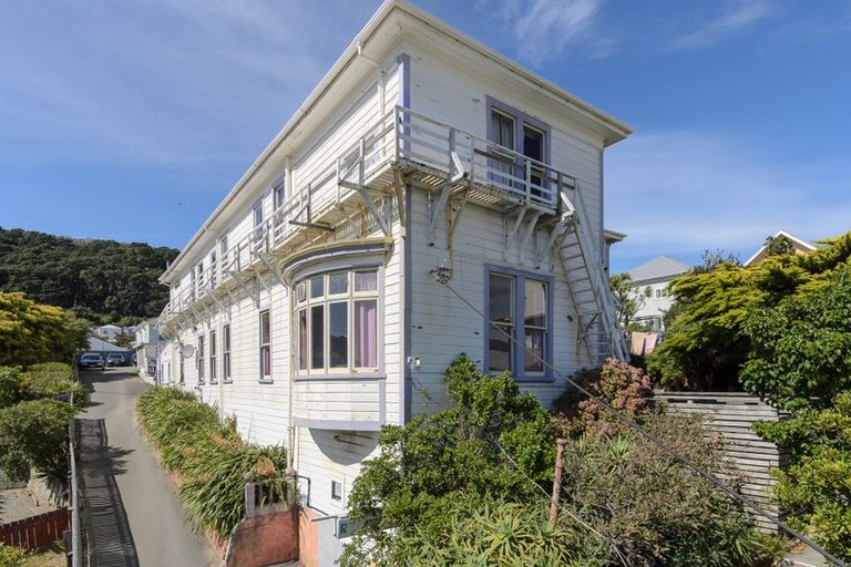 Photo of property in Rowena Hostel, 61 Ellice Street, Mount Victoria, Wellington, 6011