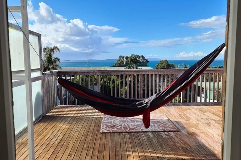 Photo of property in 114 Pacific Parade, Army Bay, Whangaparaoa, 0930