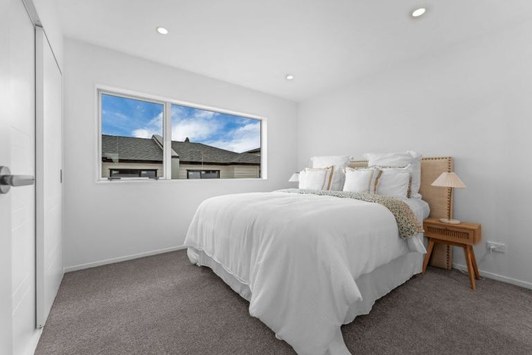 Photo of property in 16a Volante Avenue, Wattle Downs, Auckland, 2103