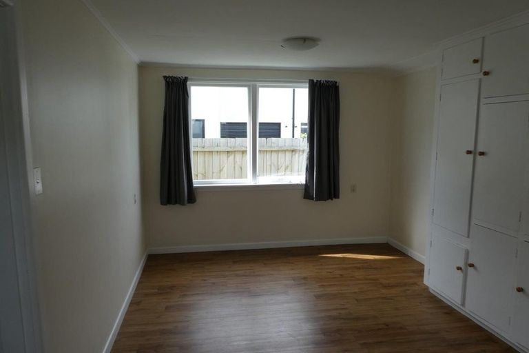 Photo of property in 10 Defoe Place, Waltham, Christchurch, 8023