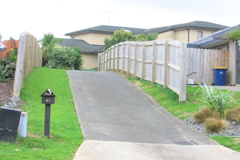 Photo of property in 89 Te Wharau Drive, Greenhithe, Auckland, 0632