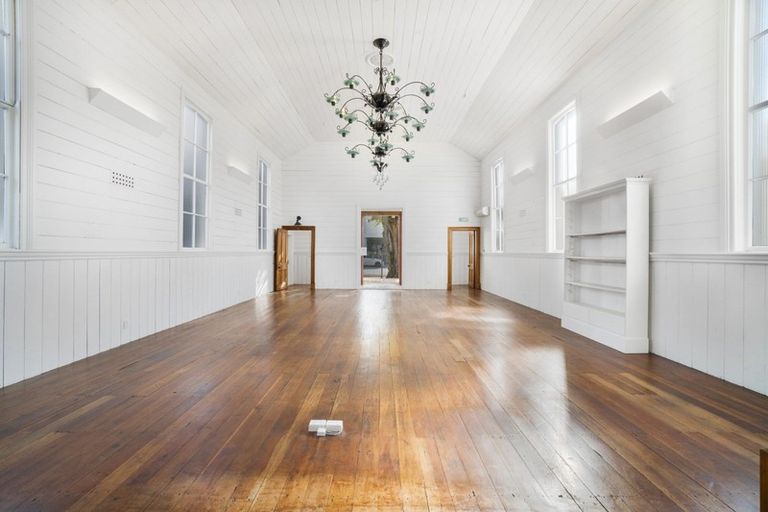 Photo of property in 75-77 Main Street, Reefton, 7830