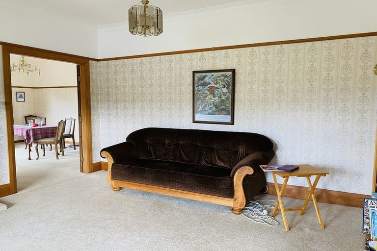 Photo of property in 13 Burrows Avenue, Karori, Wellington, 6012