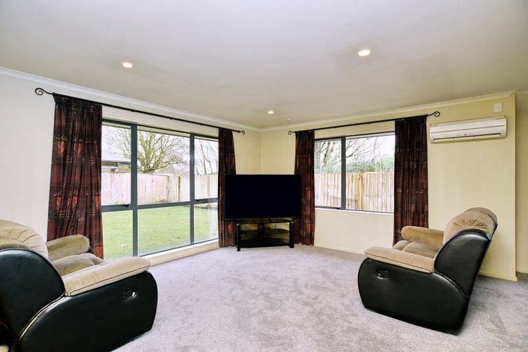 Photo of property in 8 Rubicon Place, Hei Hei, Christchurch, 8042