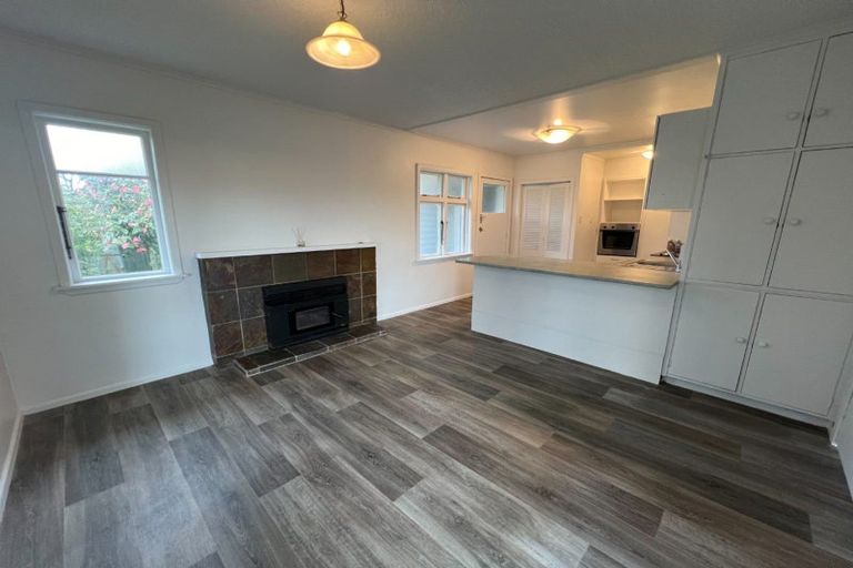 Photo of property in 6 Milson Line, Roslyn, Palmerston North, 4414