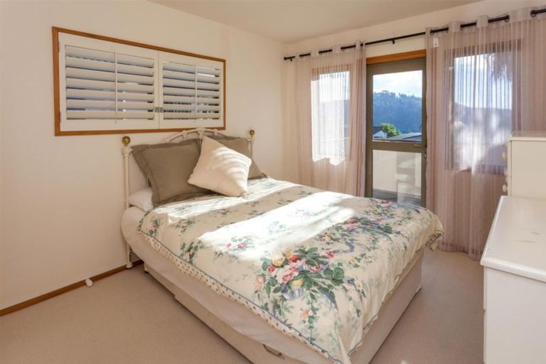 Photo of property in 115 Pacific View Drive, Whangamata, 3620