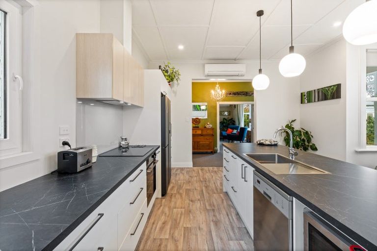 Photo of property in 26 Peel Street, Lawrence, 9532