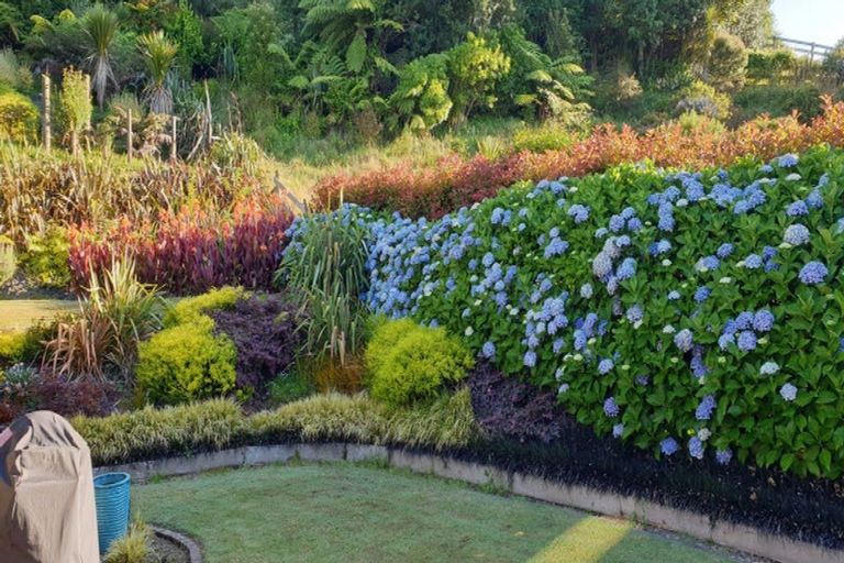 Photo of property in 2g Country Club Lane, Waiuku, 2123