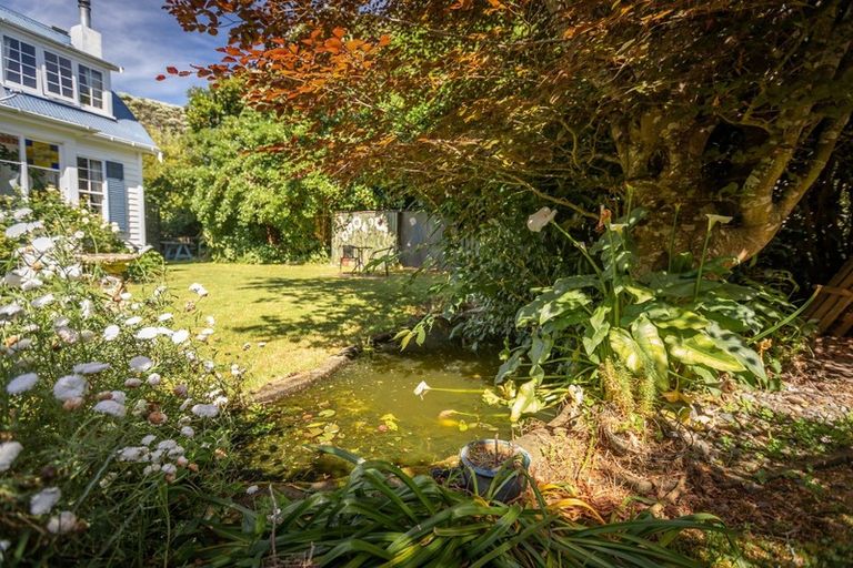 Photo of property in 106-108 Rawhiti Road, Pukerua Bay, 5026