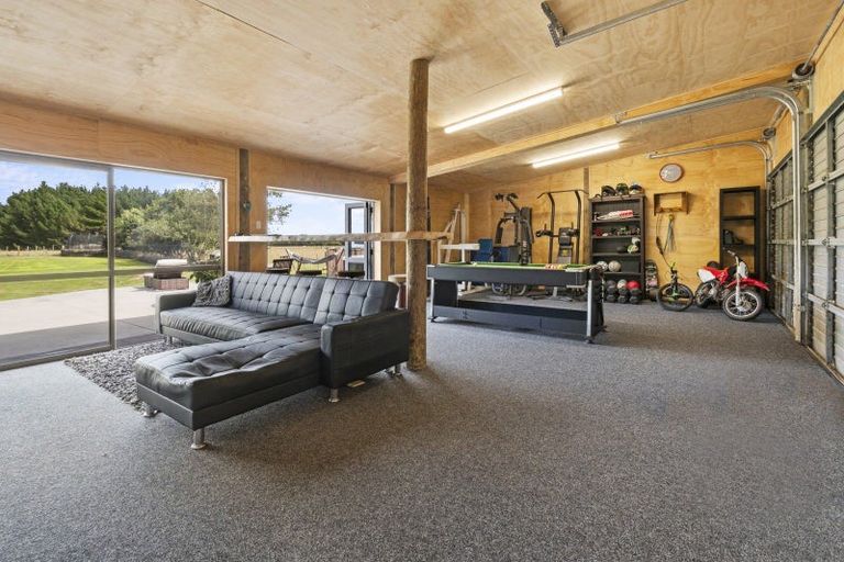 Photo of property in 501 Halcombe Road, Feilding, 4775